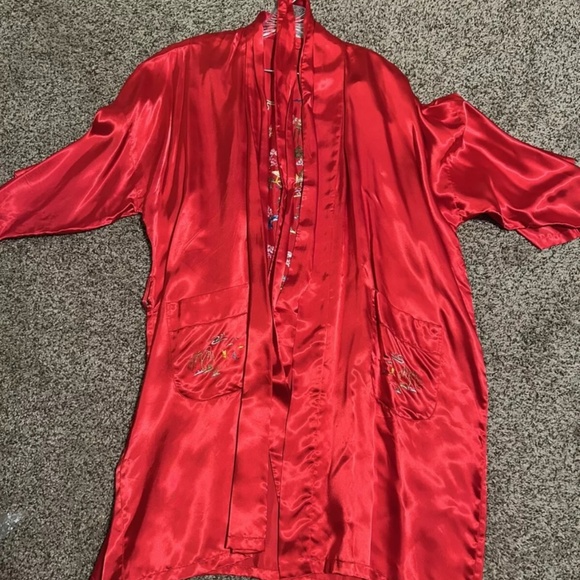 VTG Red Golden Bee Embroidered Chinese Robe KIMONO XL.